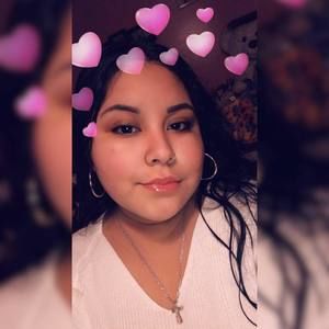 Meet your Posher, Rebeca